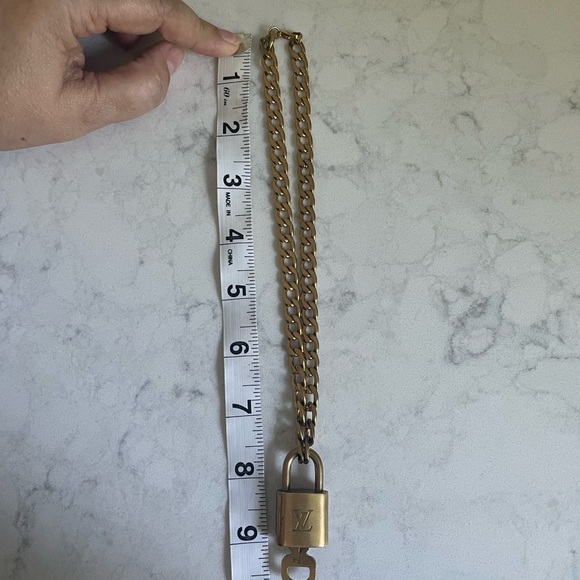 Louis Vuitton Locket Necklace - Picture 3 of 6